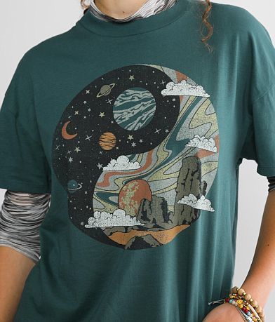 Modish Rebel Yin &amp; Yang Celestial T-Shirt MISC_DETAIL_1