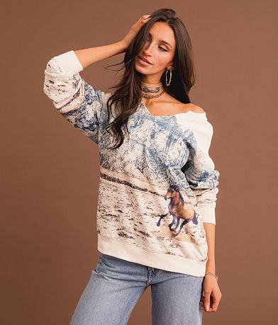 Sterling & Stitch Mountainscape Horse Pullover front view