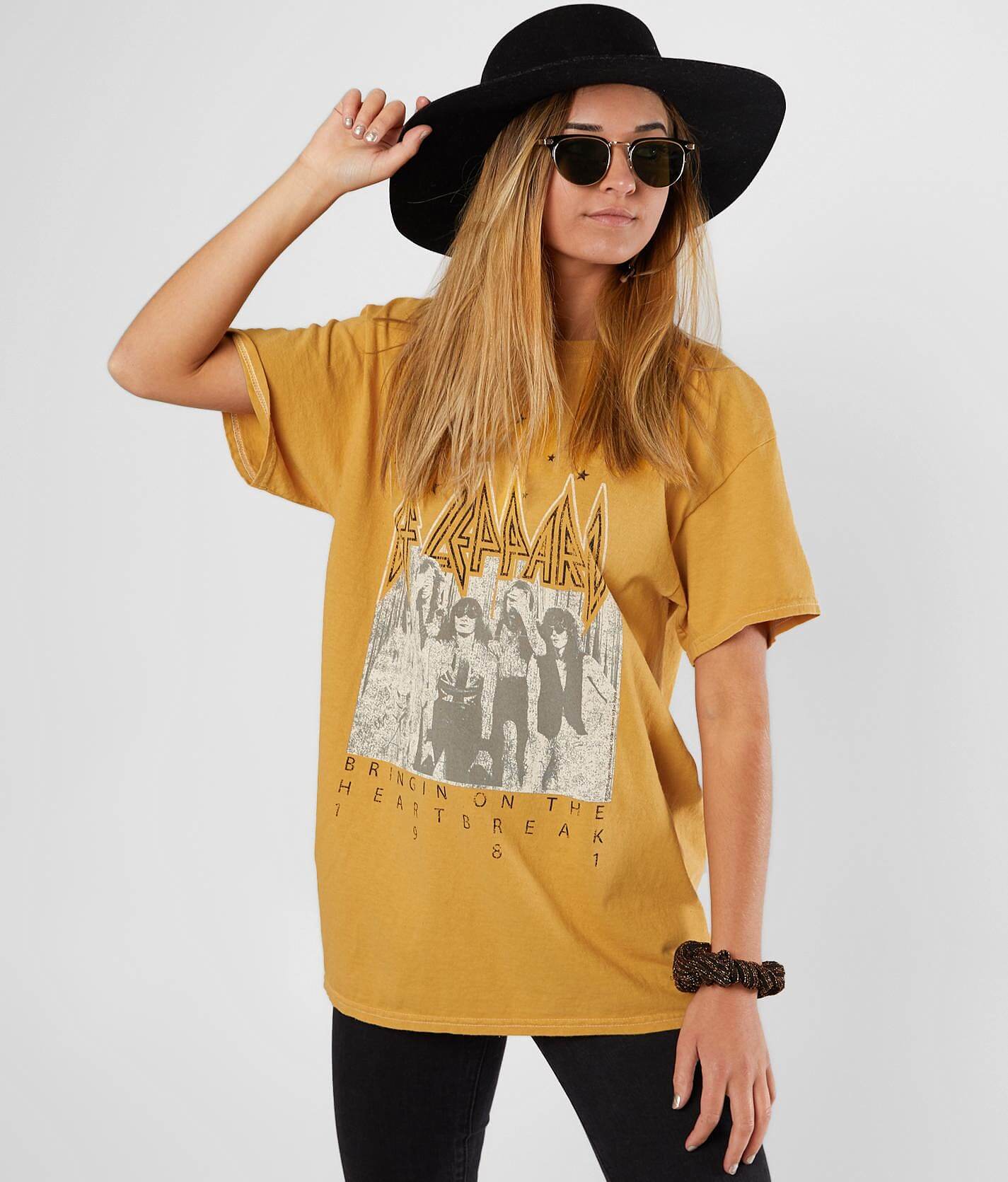 def leppard tee