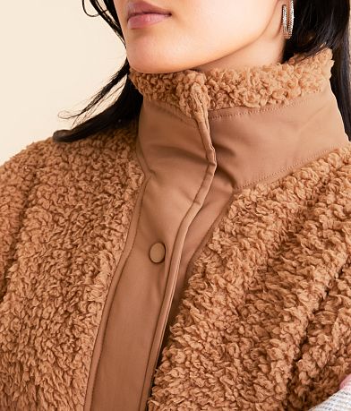 Open SZN Oversized Sherpa Vest misc detail 2 view