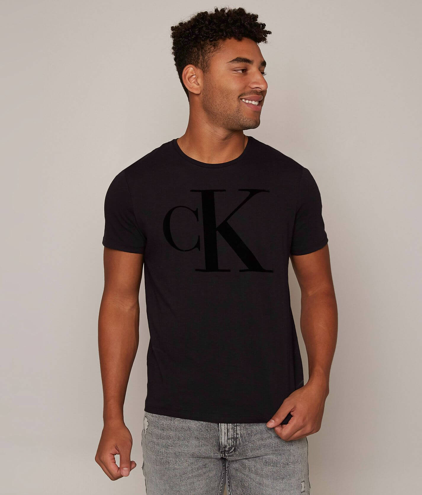 maskinskriver Billy ged vigtig Calvin Klein Logo T-Shirt - Men's T-Shirts in Black | Buckle