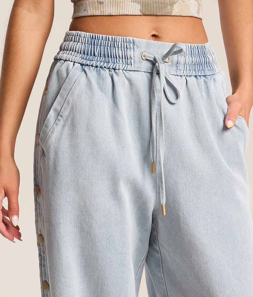 High Rise Wide Leg Baggy Side Snap Jean