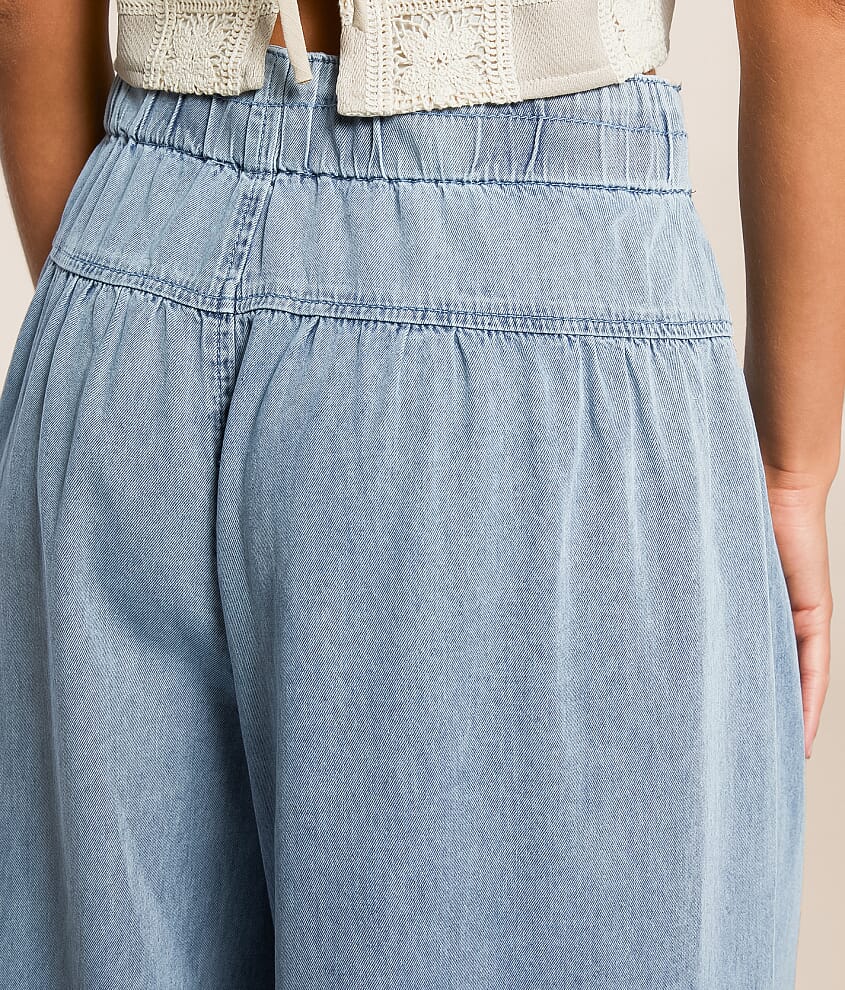 Pleated Wide Leg Trouser Jean - thumbnail 4