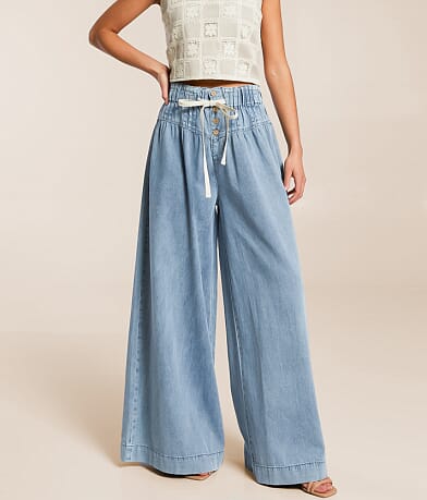 CAMELLIA Pleated Wide Leg Trouser Jean front view
