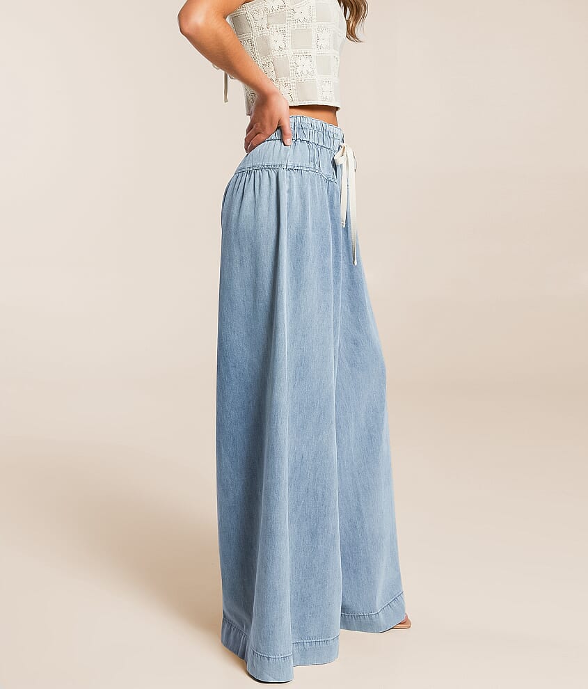 Pleated Wide Leg Trouser Jean - thumbnail 2