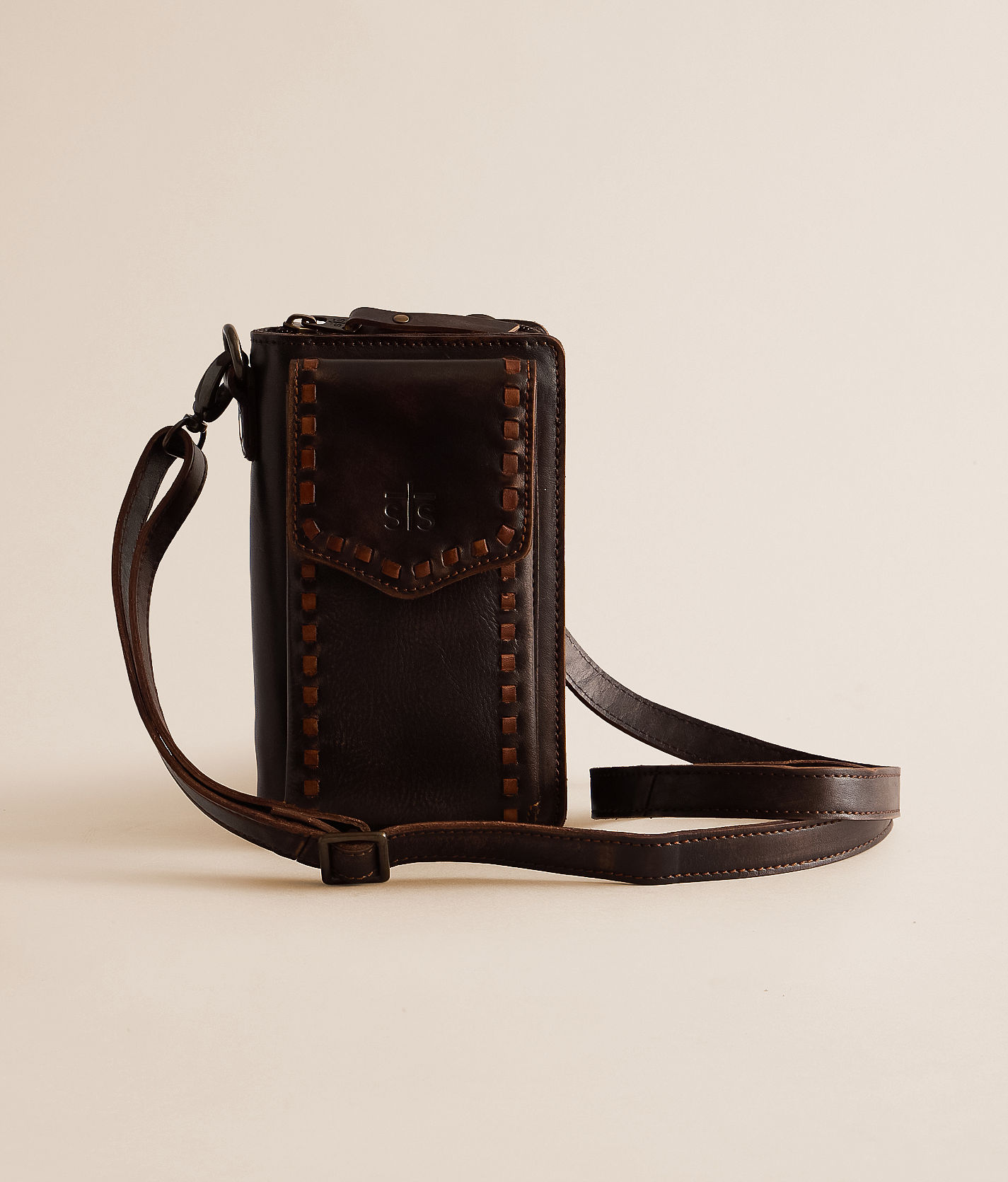 STS Bandera Quickdraw Crossbody Leather Purse - Women's Bags