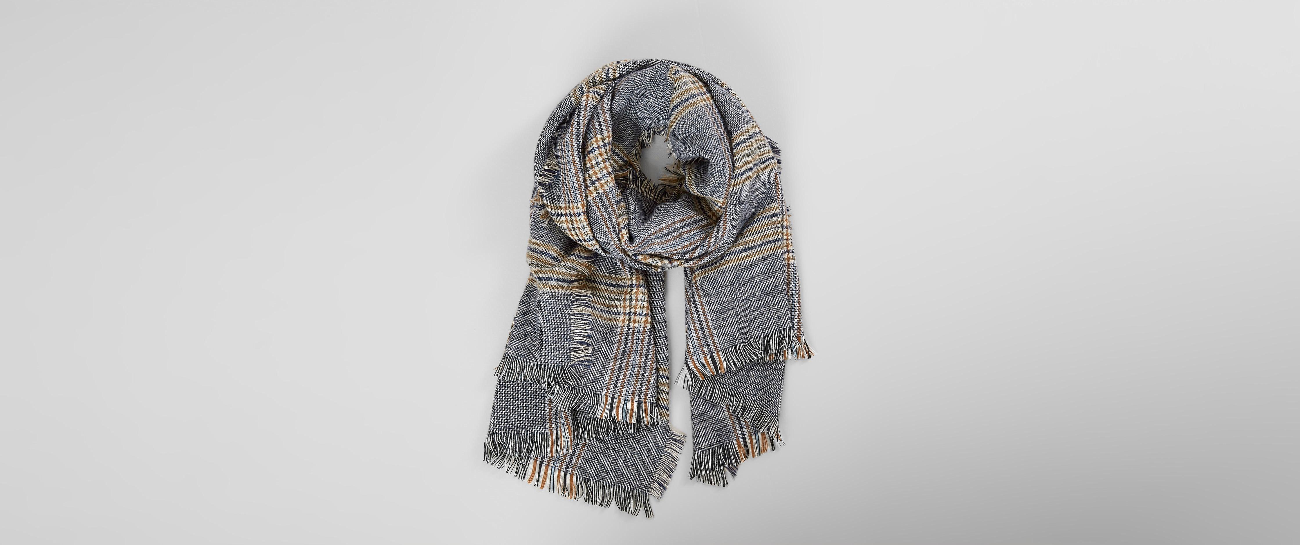 Plaid Blanket Scarf Women's Scarves in Navy Buckle