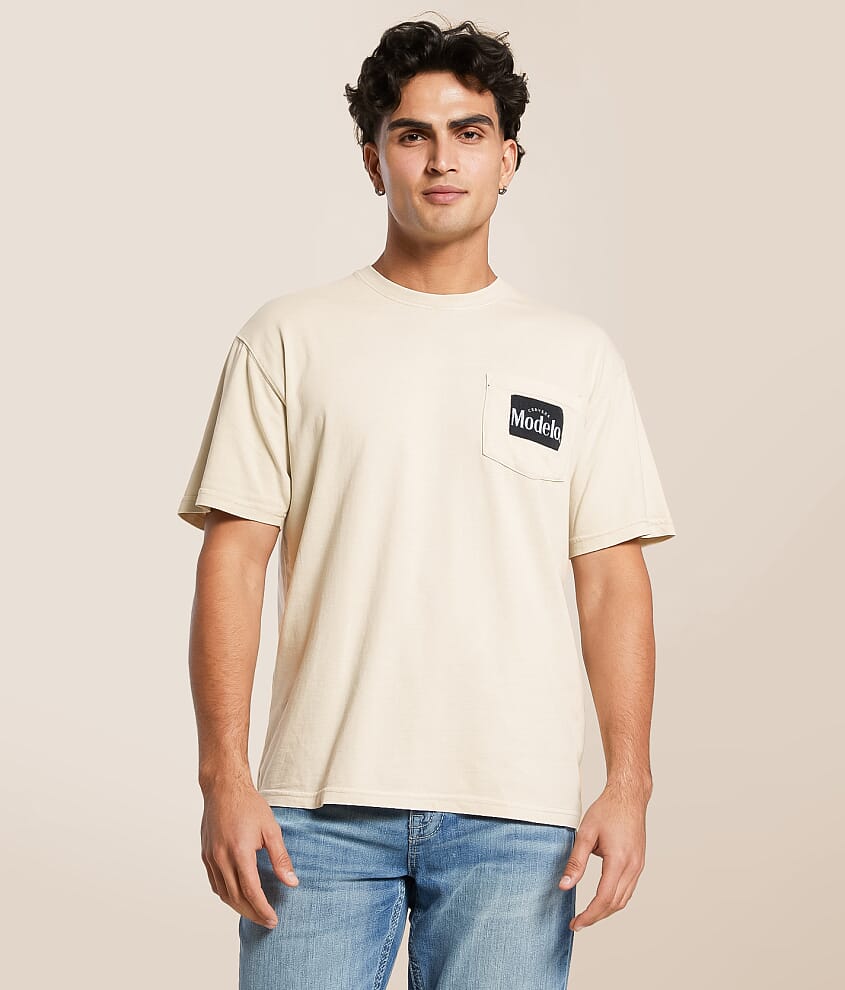 Modelo Vintage Label T-Shirt
