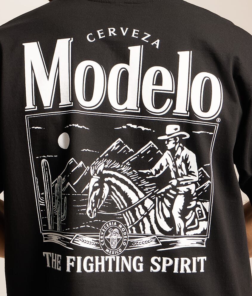 Modelo Framed Cowboy T-Shirt