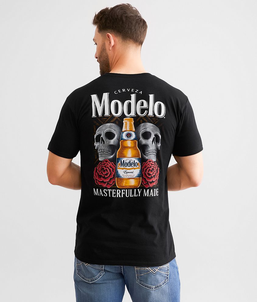 Changes Modelo Skulls & Bottle T-Shirt