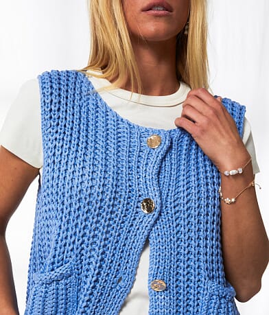 33 Coastal Chunky Knit Sweater Vest misc detail 1 view
