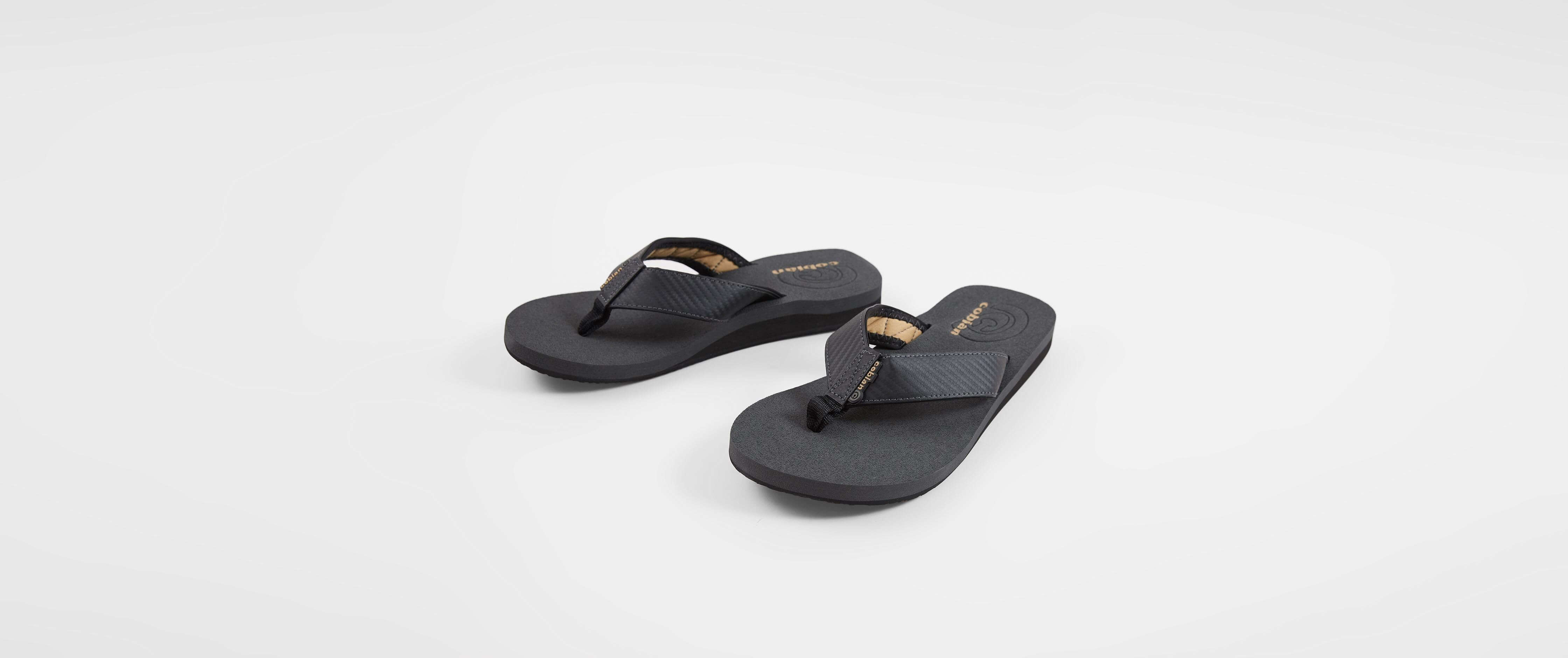 buckle mens flip flops