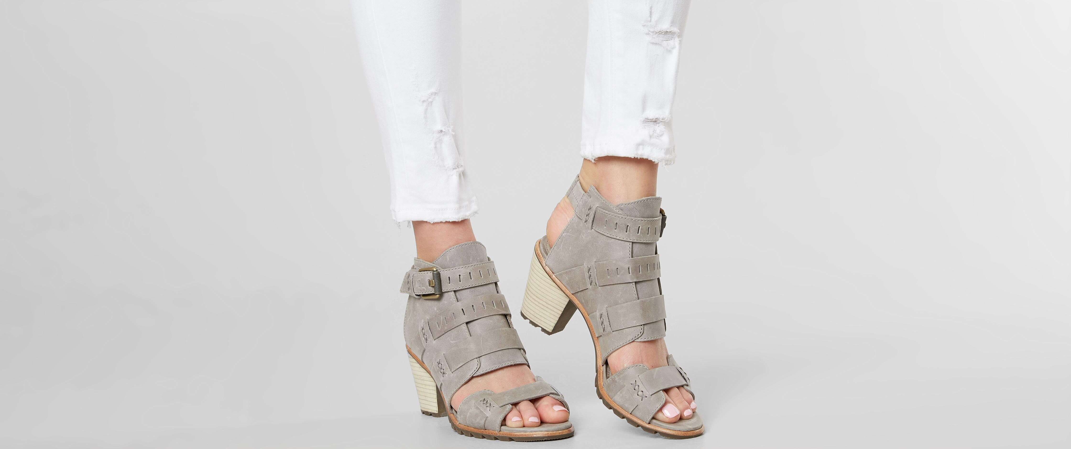 toms elba ruffle