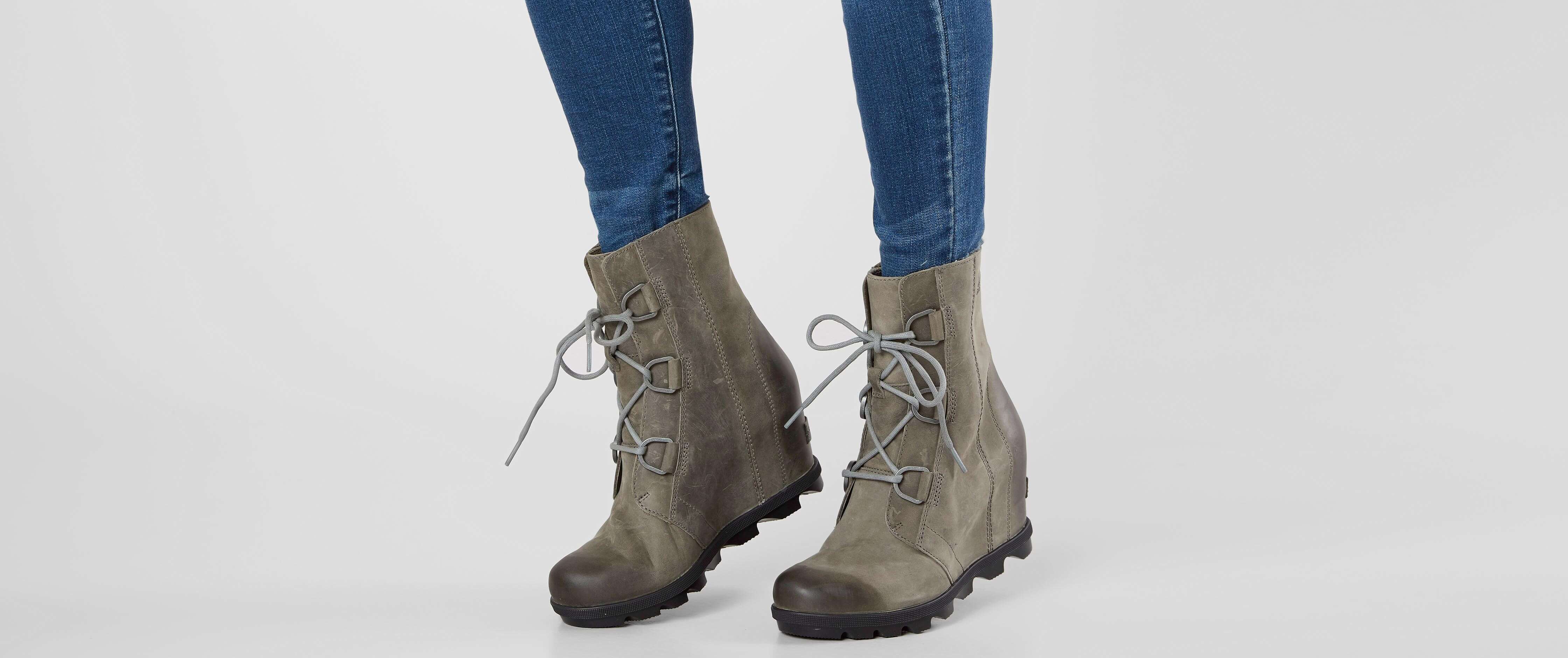 womens wedge boots