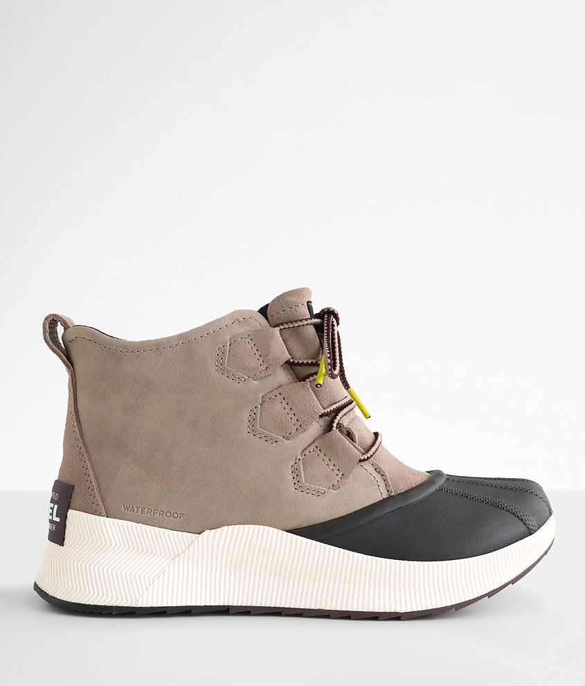 sorel in and out