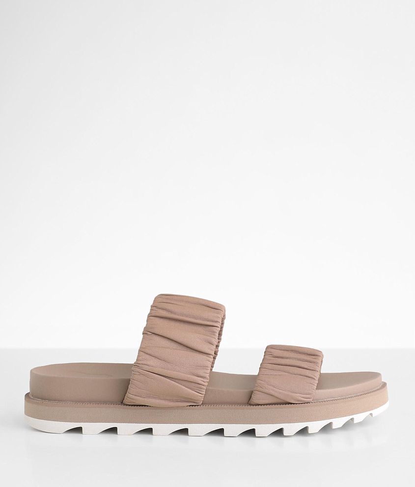 Sorel Roaming&#8482; Leather Sandal front view