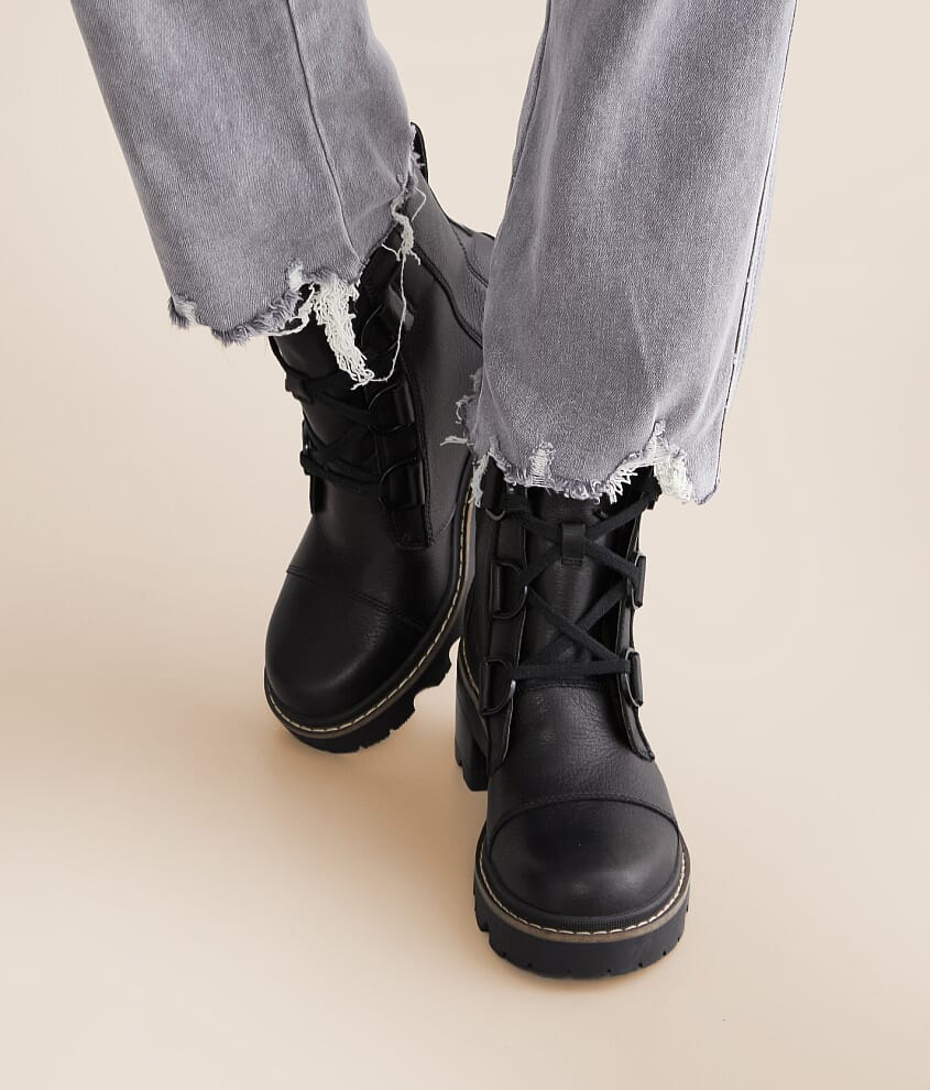 Joan Now Leather Ankle Boot