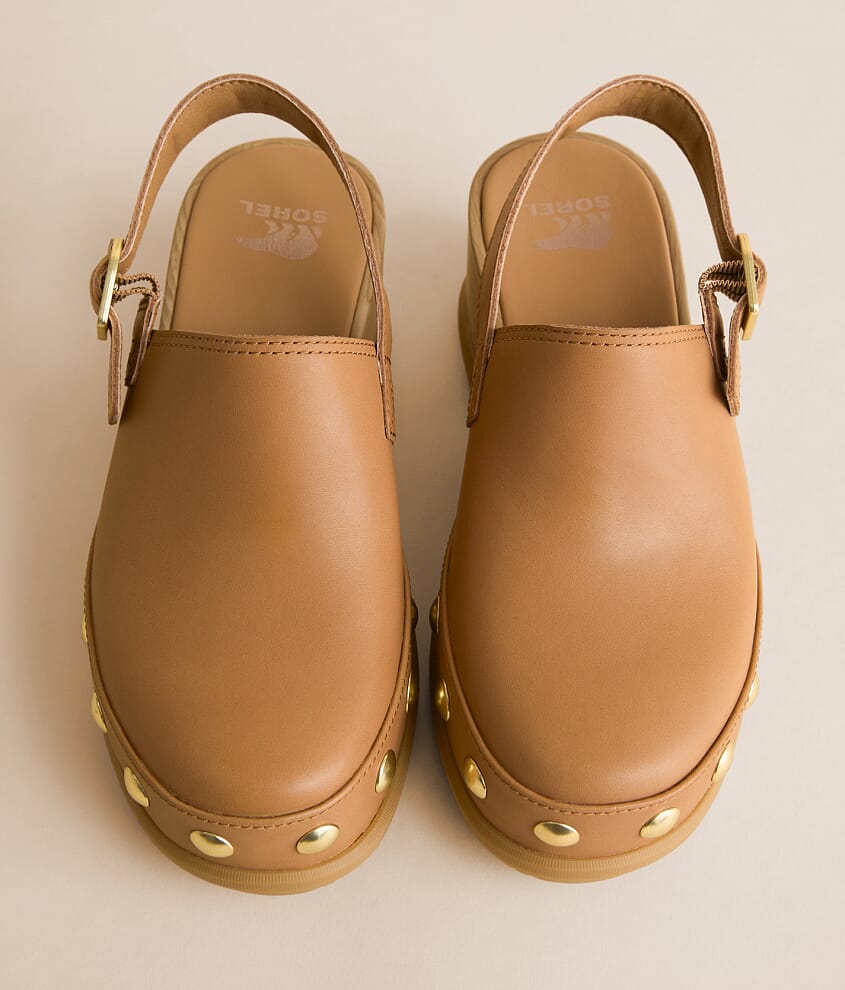 Roam'n Leather Clog
