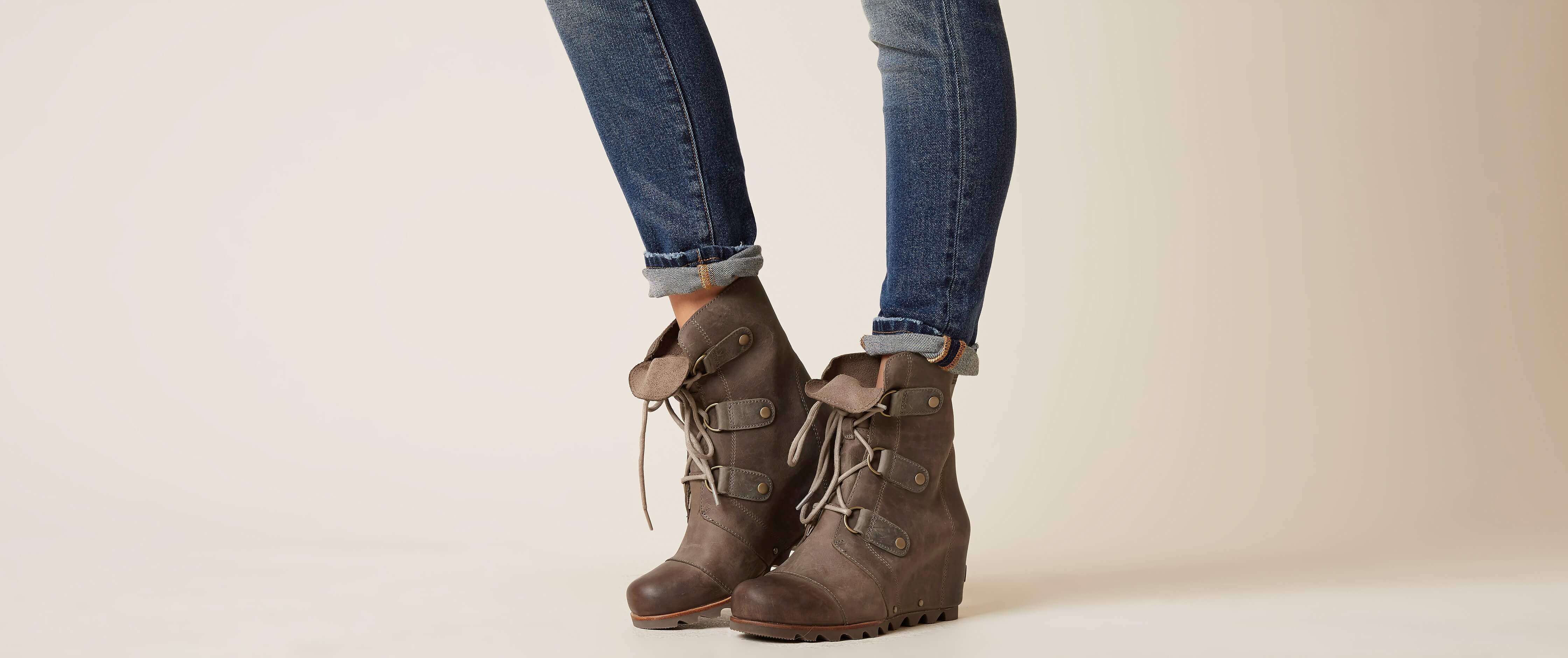 joan of arctic leather wedge boot