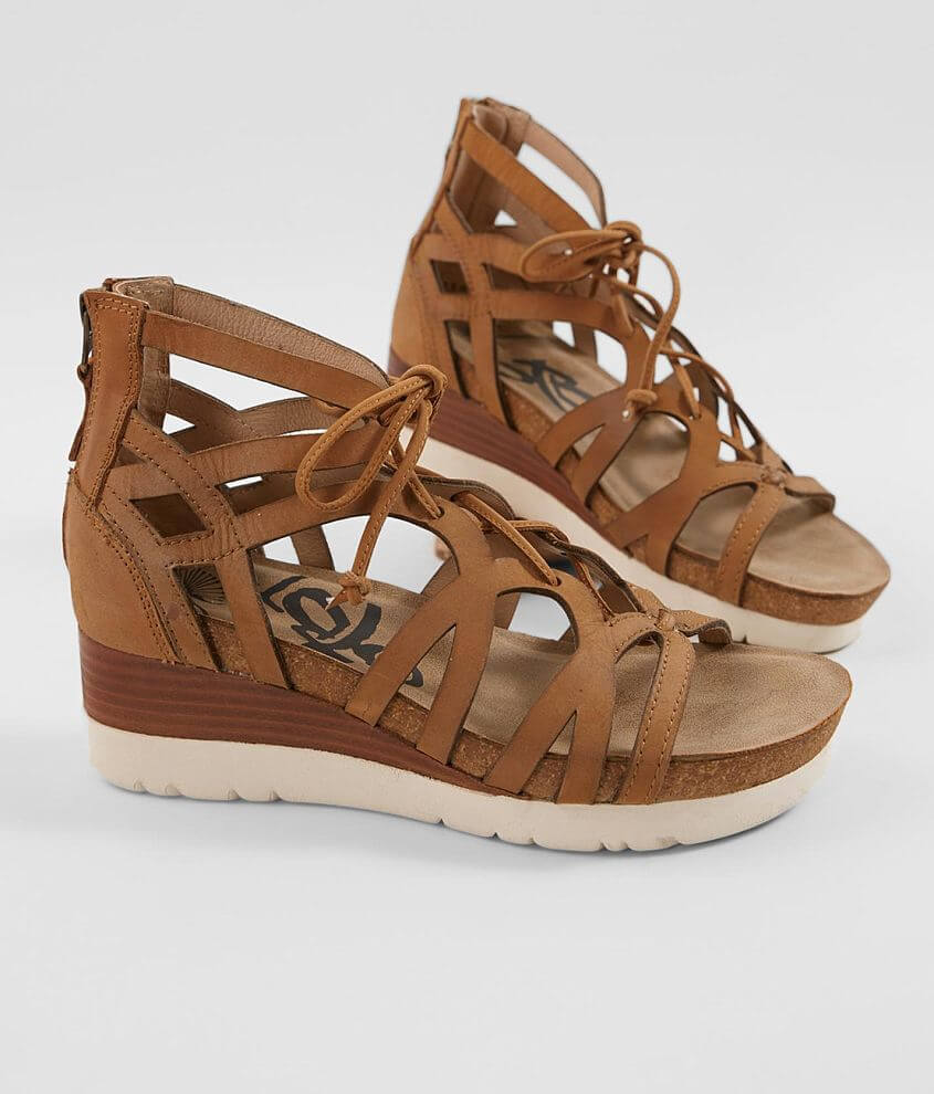 OTBT Escapade Leather Wedge Sandal - Women's Shoes in Tan | Buckle