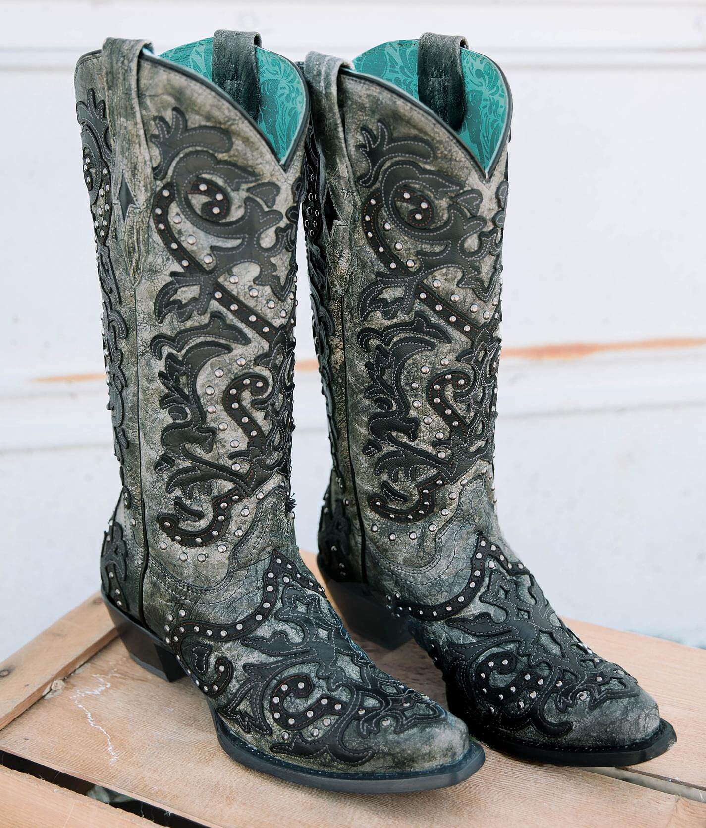 buckle womens cowboy boots