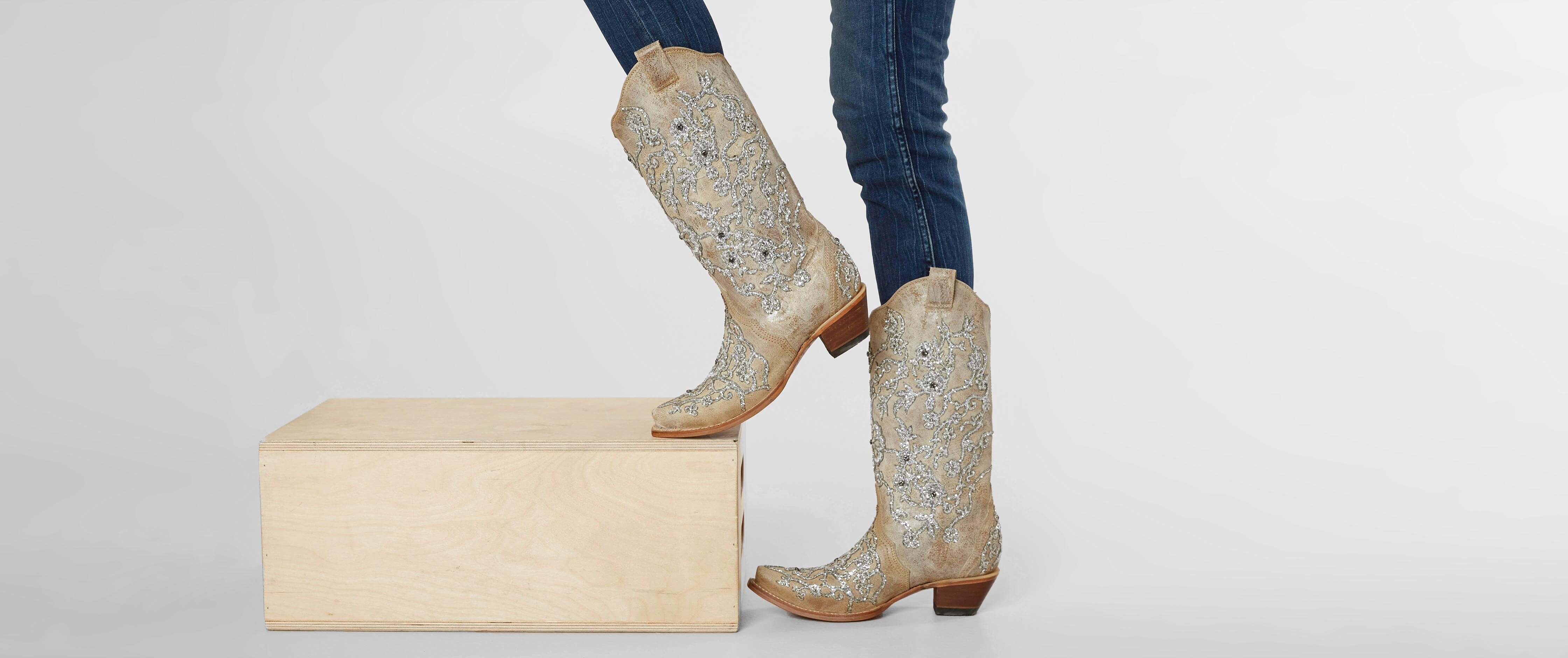 buckle corral boots