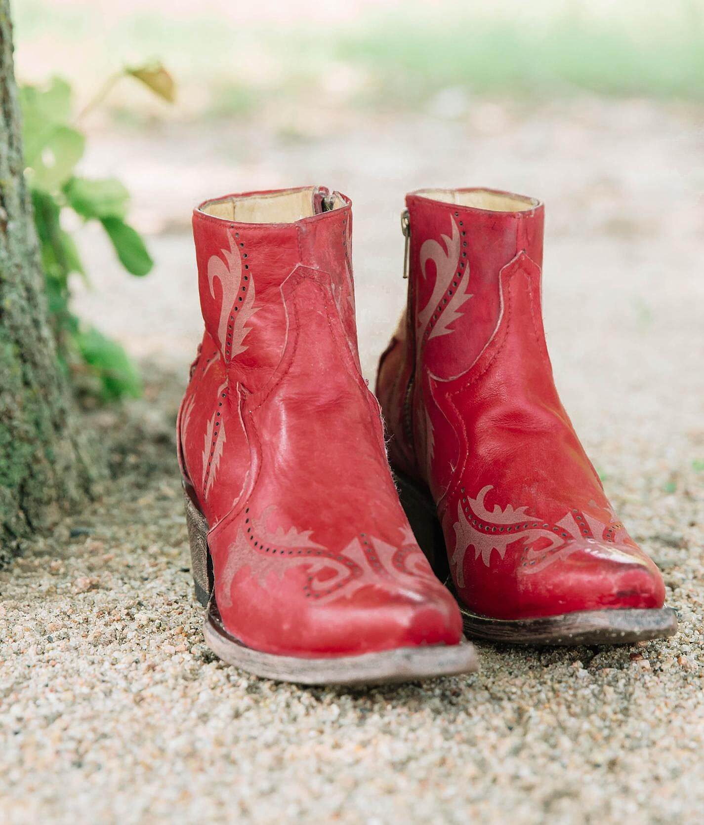 women's short red cowboy boots