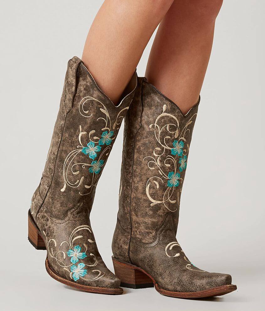 Circle G by Corral Distressed Leather Western Boot front view