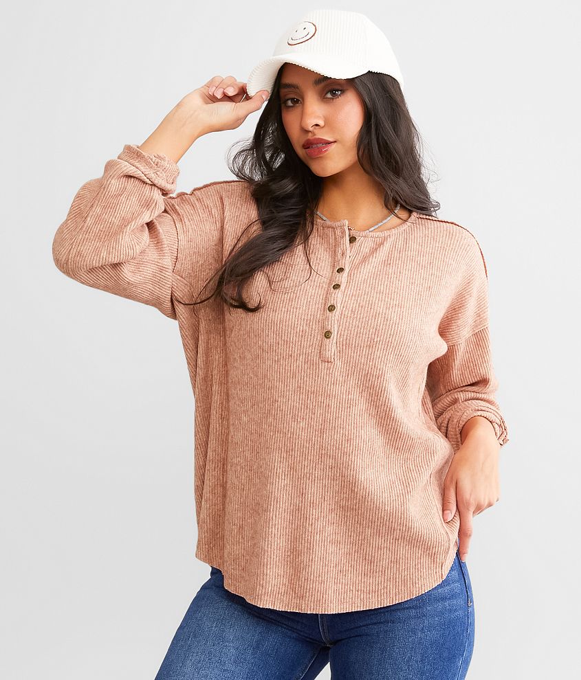 BKE Ribbed Knit Henley Women's Shirts/Blouses in Cedar Wood Buckle