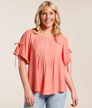Daytrip Pleated Crinkle Top front view