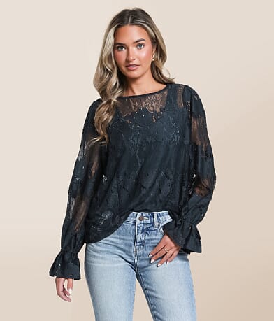 Daytrip Floral Lace Top front view