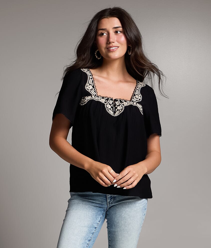 Embroidered Crinkle Henley