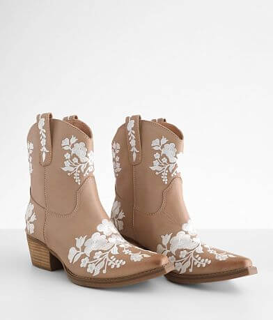 Dingo Take A Bow Western Leather Ankle Boot misc detail 1 view