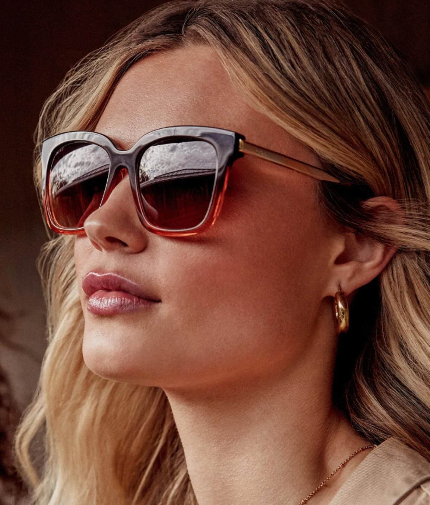 DIFF Eyewear Bella Polarized Sunglasses Black Frame Brown Gradient DIFF Bella Tortoise Polarized Womens Sunglasses - Oversized  main image 3