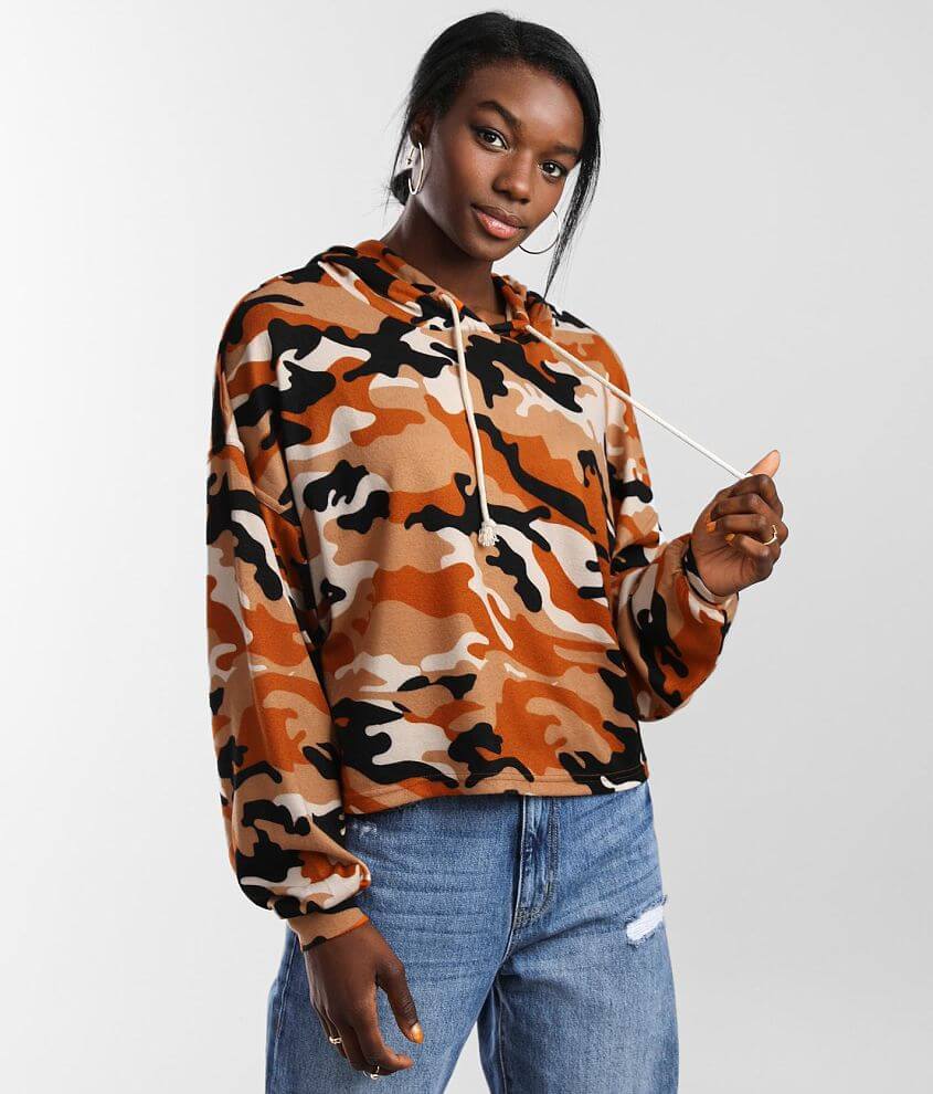 Cropped camo outlet hoodie