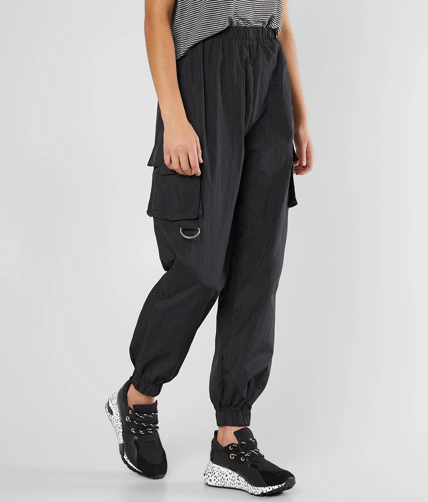 wind joggers womens