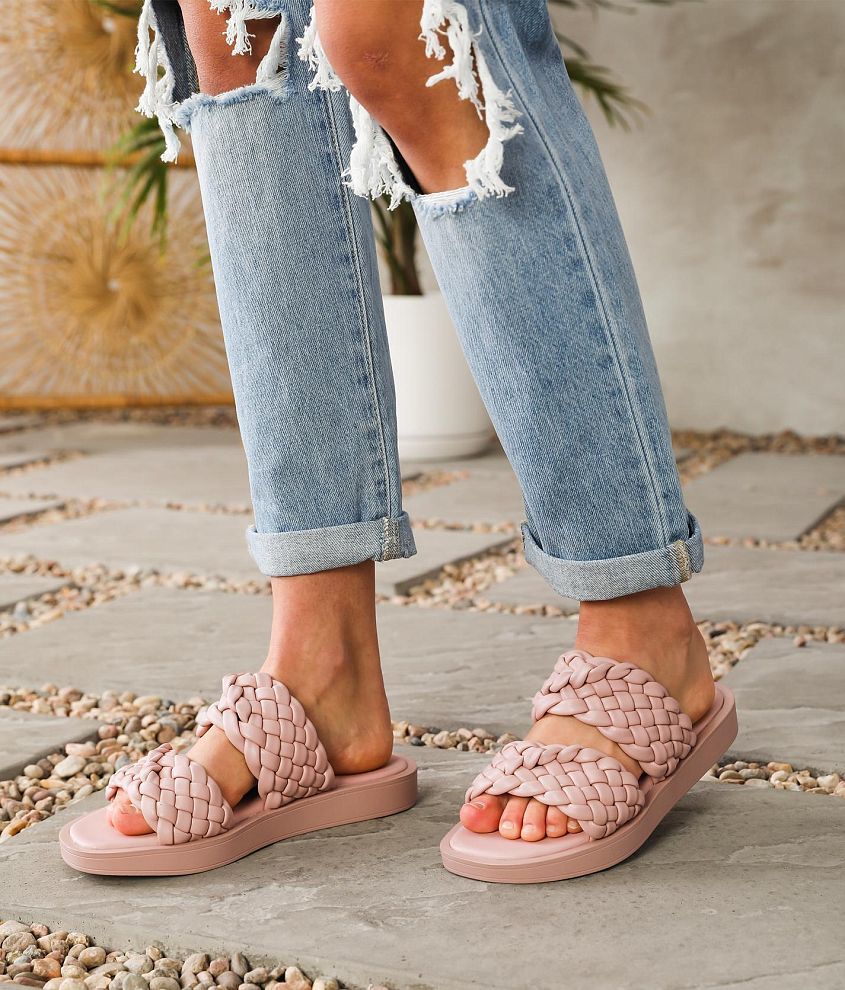 Qupid store braided sandals