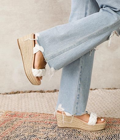 Qupid Caleb Flatform Sandal front view