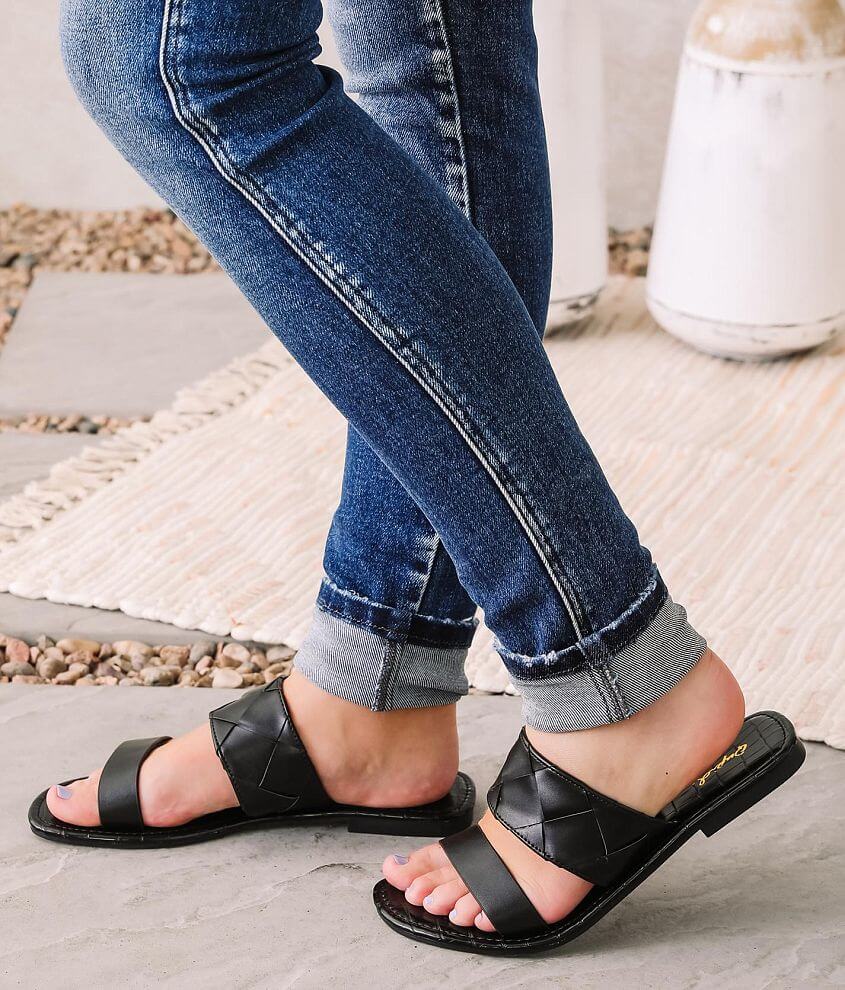 Qupid black sandals online