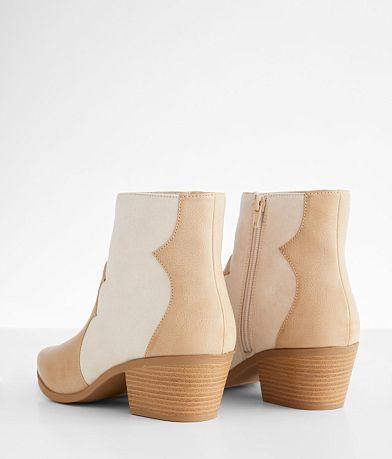 Qupid Montana Ankle Boot MISC_DETAIL_2