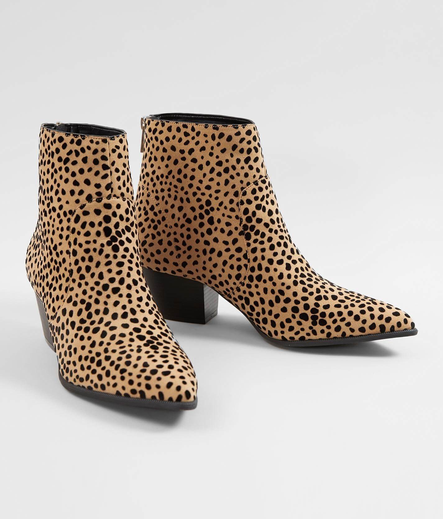 qupid cheetah booties