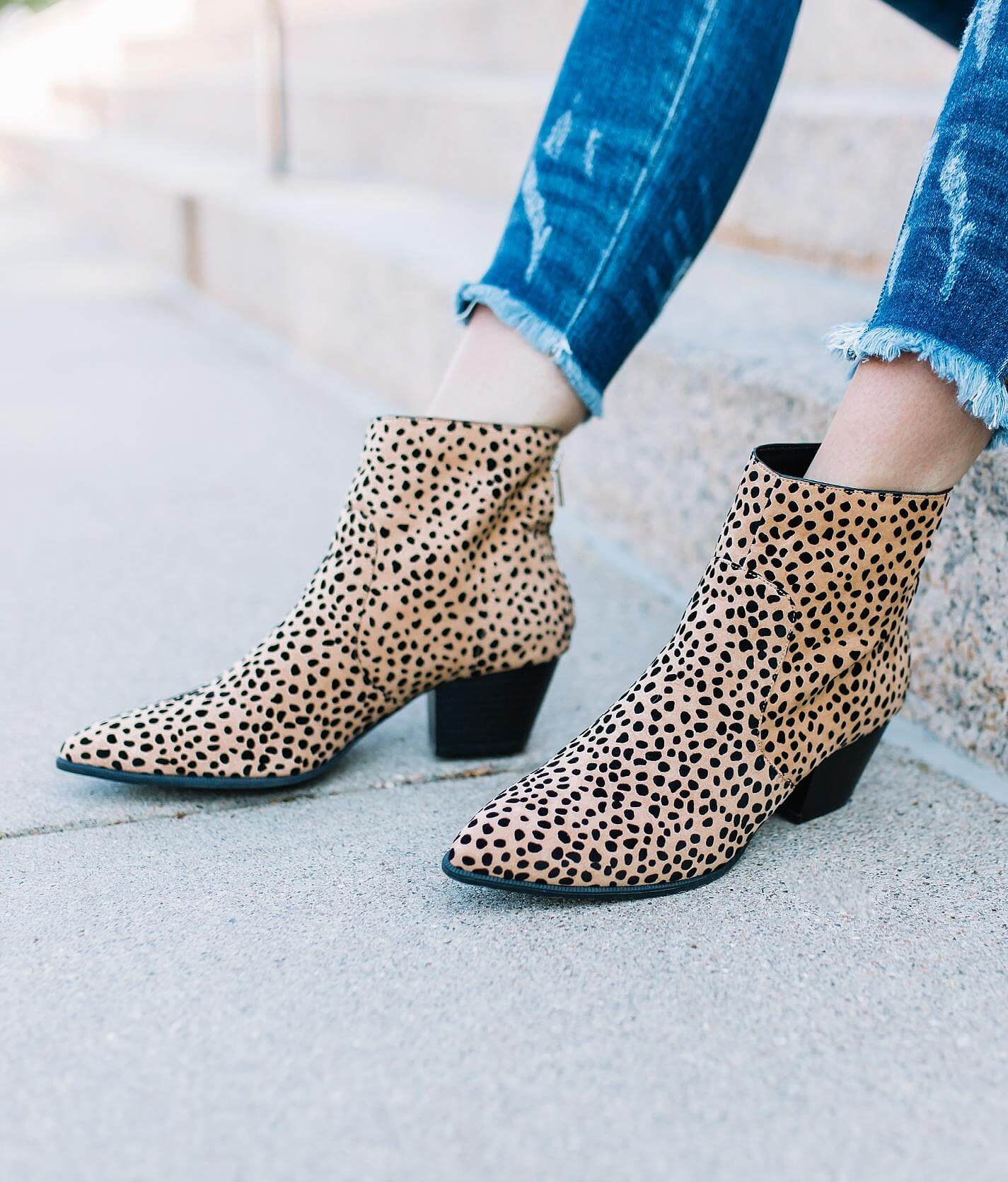 qupid leopard booties