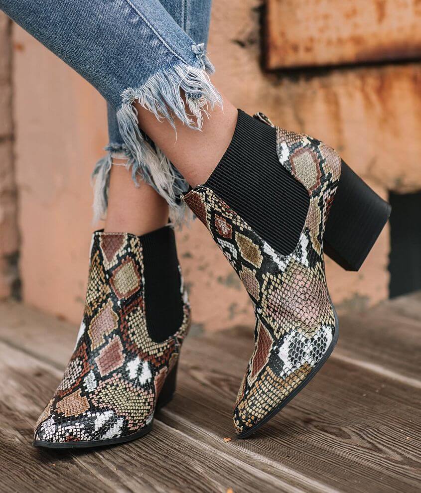 Ankle boots outlet snake print