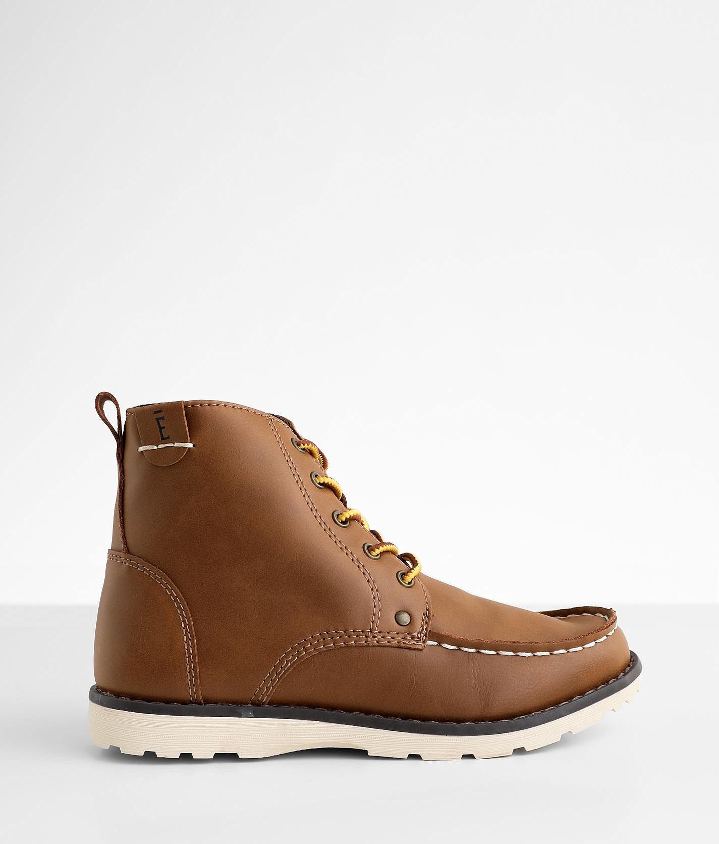 Crevo buck cheap moc toe boot