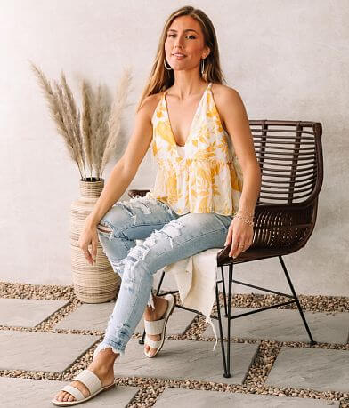 En Creme Flowy Chiffon Cropped Tank Top misc detail 2 view