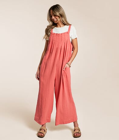 En Creme Pleated Wide Leg Jumpsuit front view