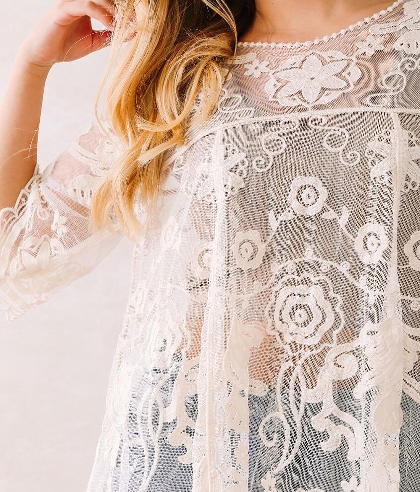 En Creme Floral Embroidered Lace Top