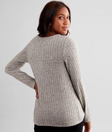 BKE Twisted Hem Top back view