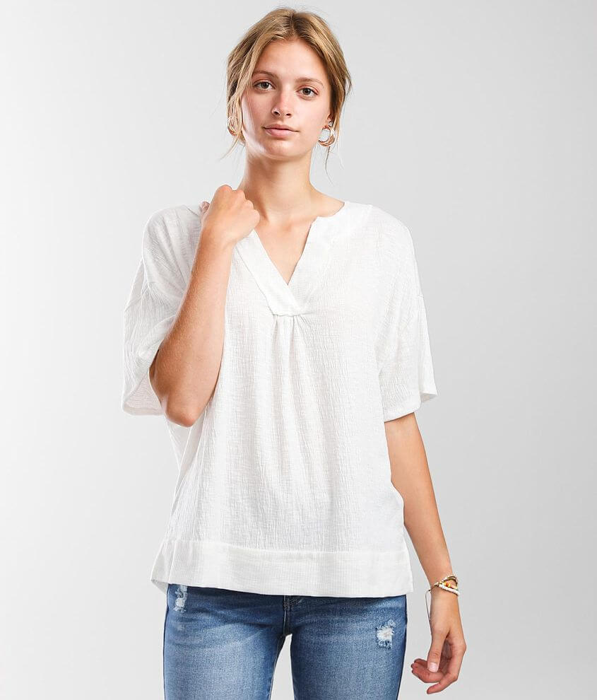 BKE Textured Slub Knit V-Neck Top