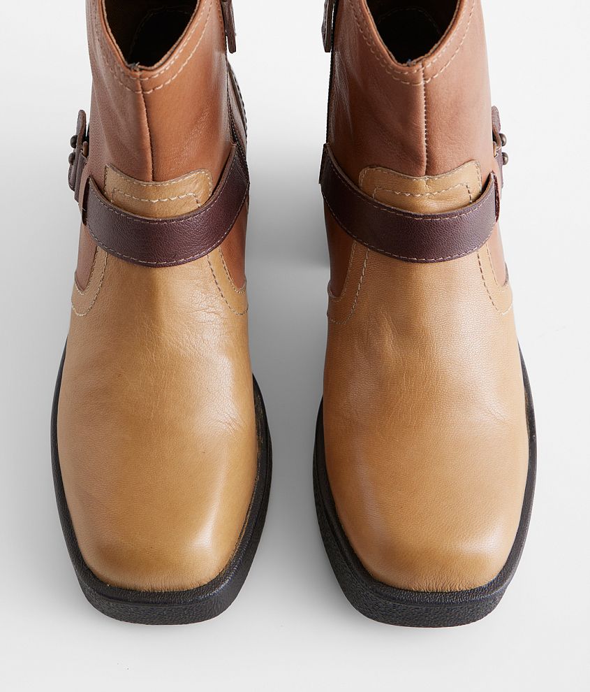 Penultimate Leather Ankle Boot